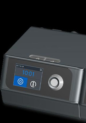 Ventilador de los cuidados en casa de la exhibición del LCD, máquina de 30dB Cpap con el concentrador del oxígeno